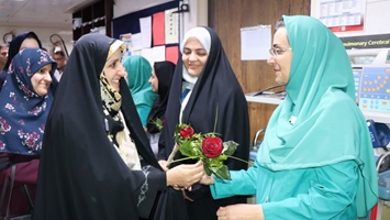 تجلیل از ماماهای بیمارستان ضیائیان با حضور  معاون رئیس‌جمهور در امور زنان و خانواده به مناسبت روز جهانی ماما
