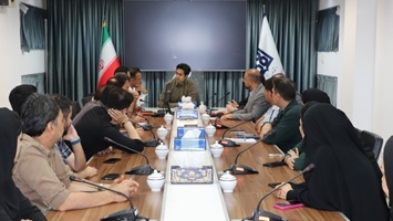 دیدار صمیمانه مدیر بیمارستان ضیائیان با منشی‌ها و متصدیان پذیرش