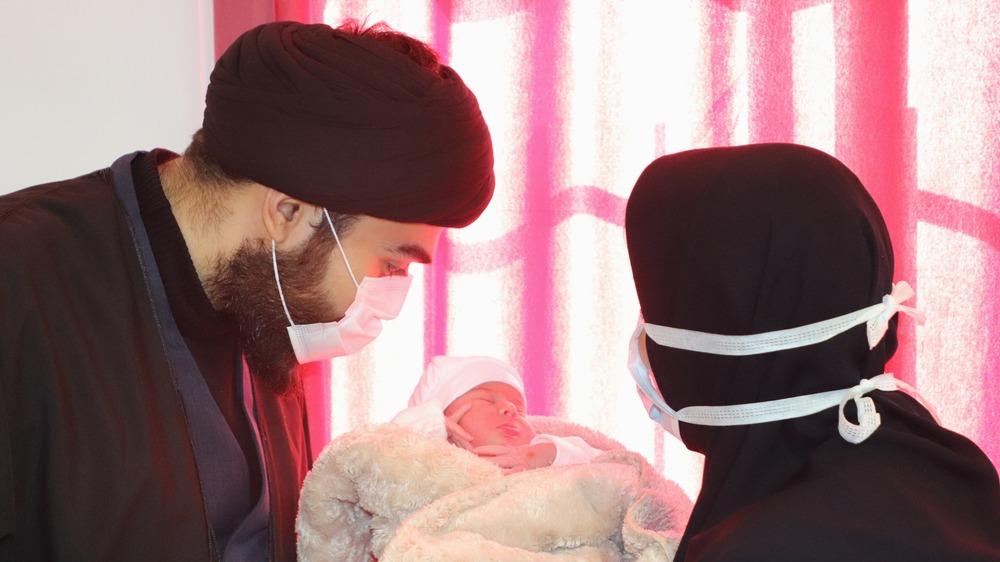 عیادت از بیماران به مناسبت ولادت حضرت فاطمه (س) و روز زن در بیمارستان ضیائیان